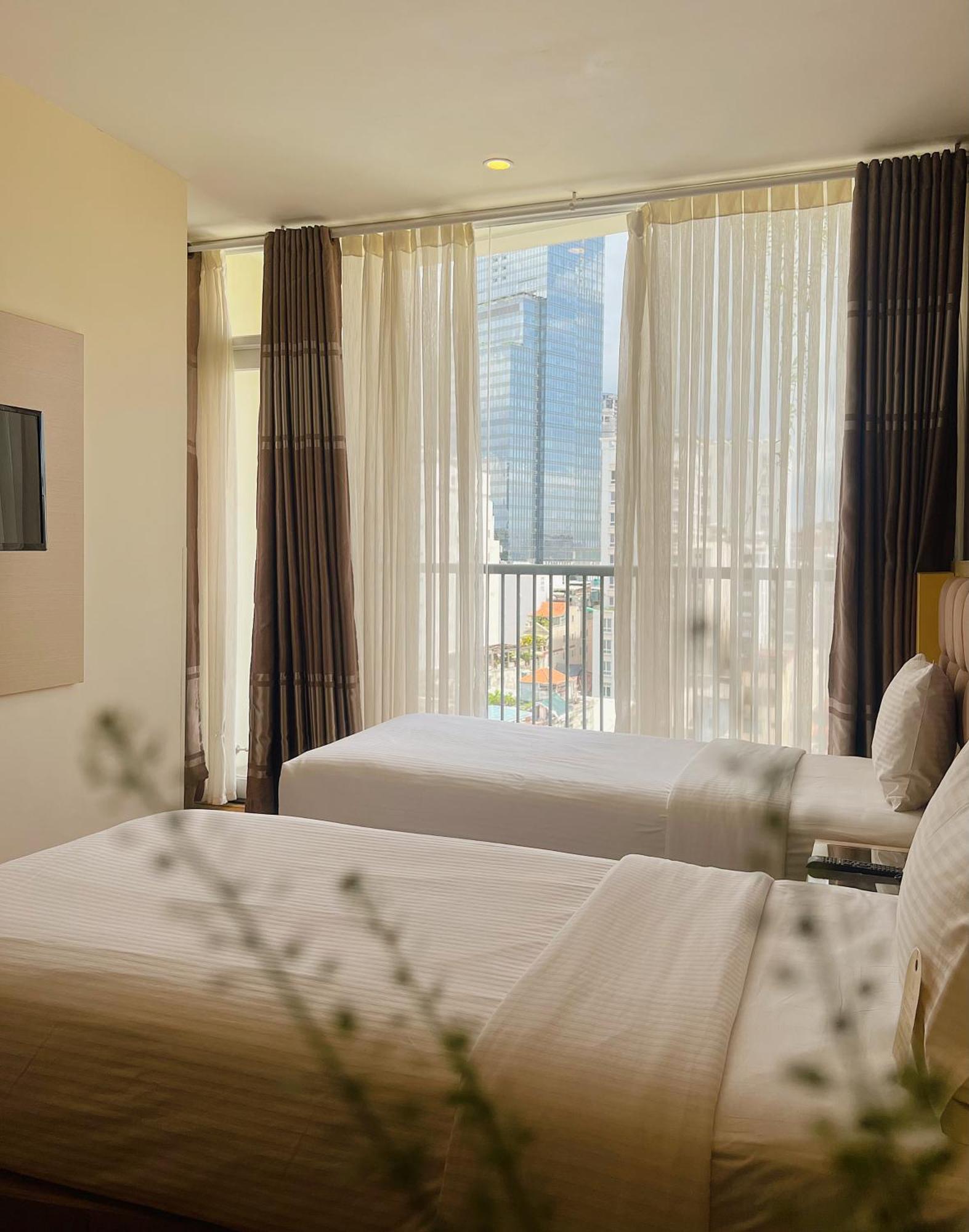 Premier Deluxe Balcony Twin Room Joinable into King Bed