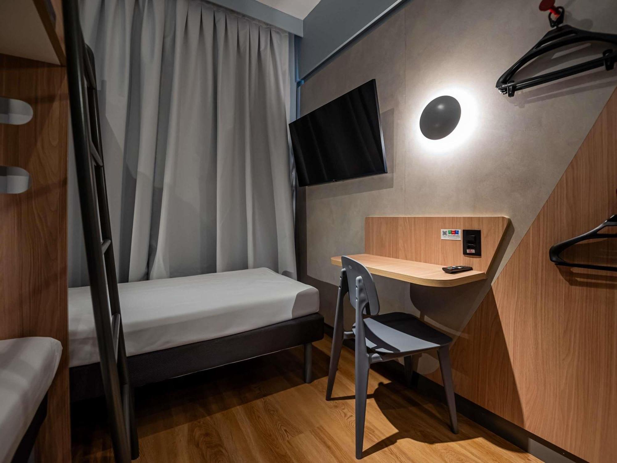 Standard Room a Single Bed Bunk Bed
