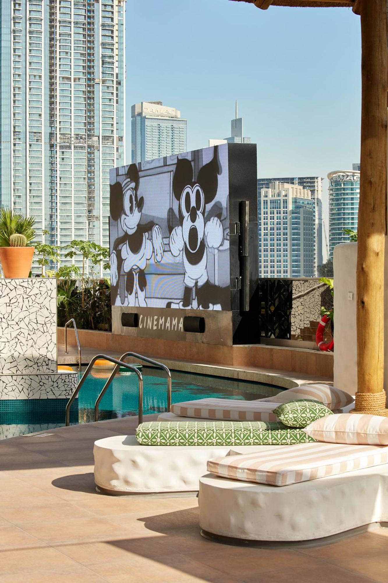 Medium Mama Twin Room Terrace