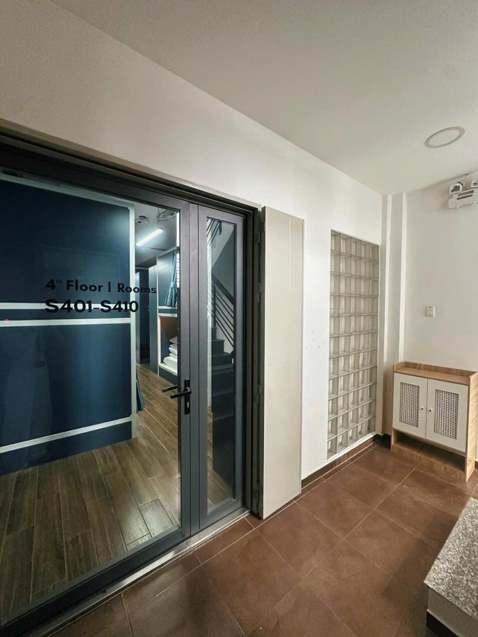Single Bed Mixed Dormitory Room