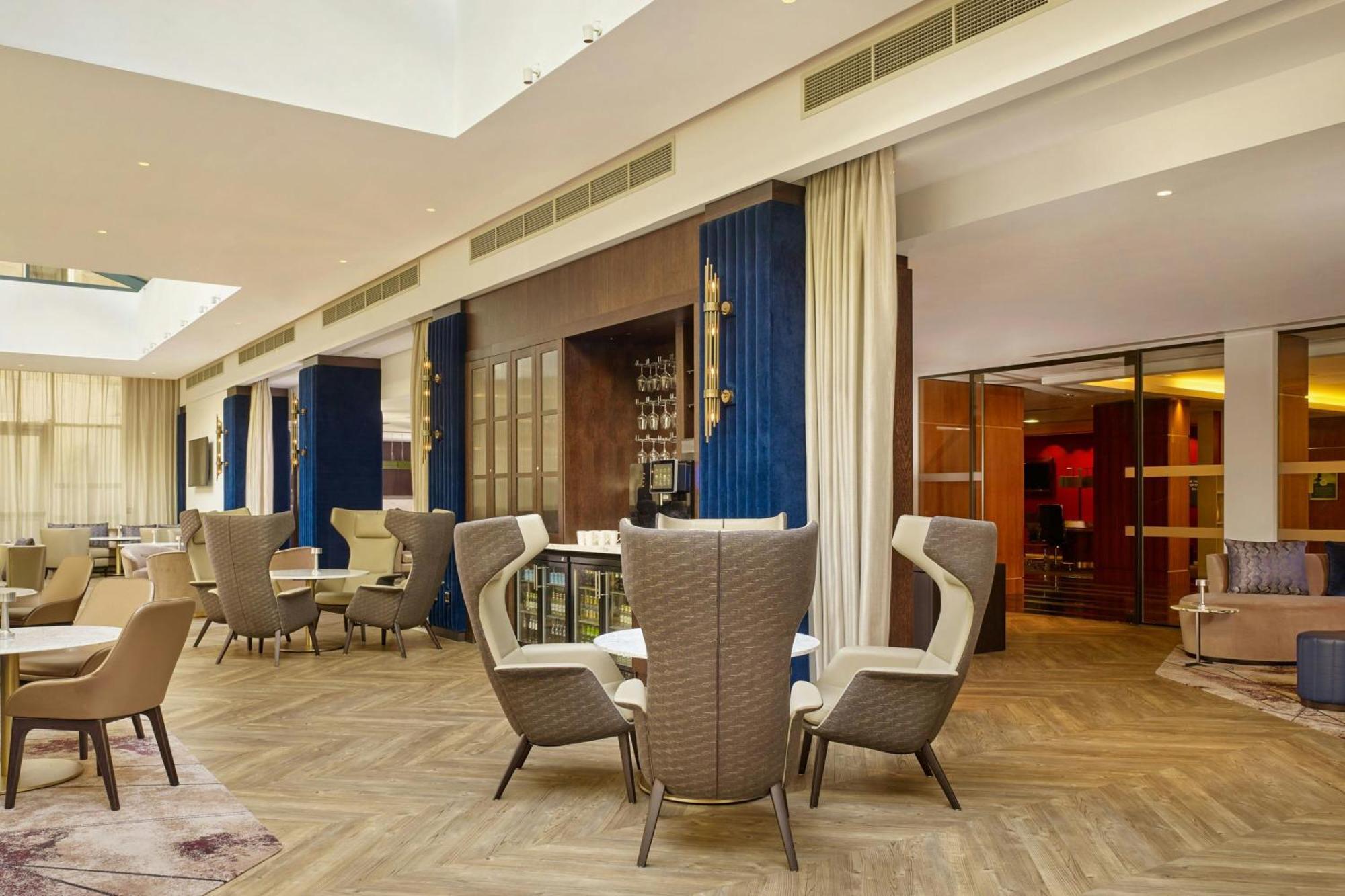 Executive Club Twin Room Club Lounge Access