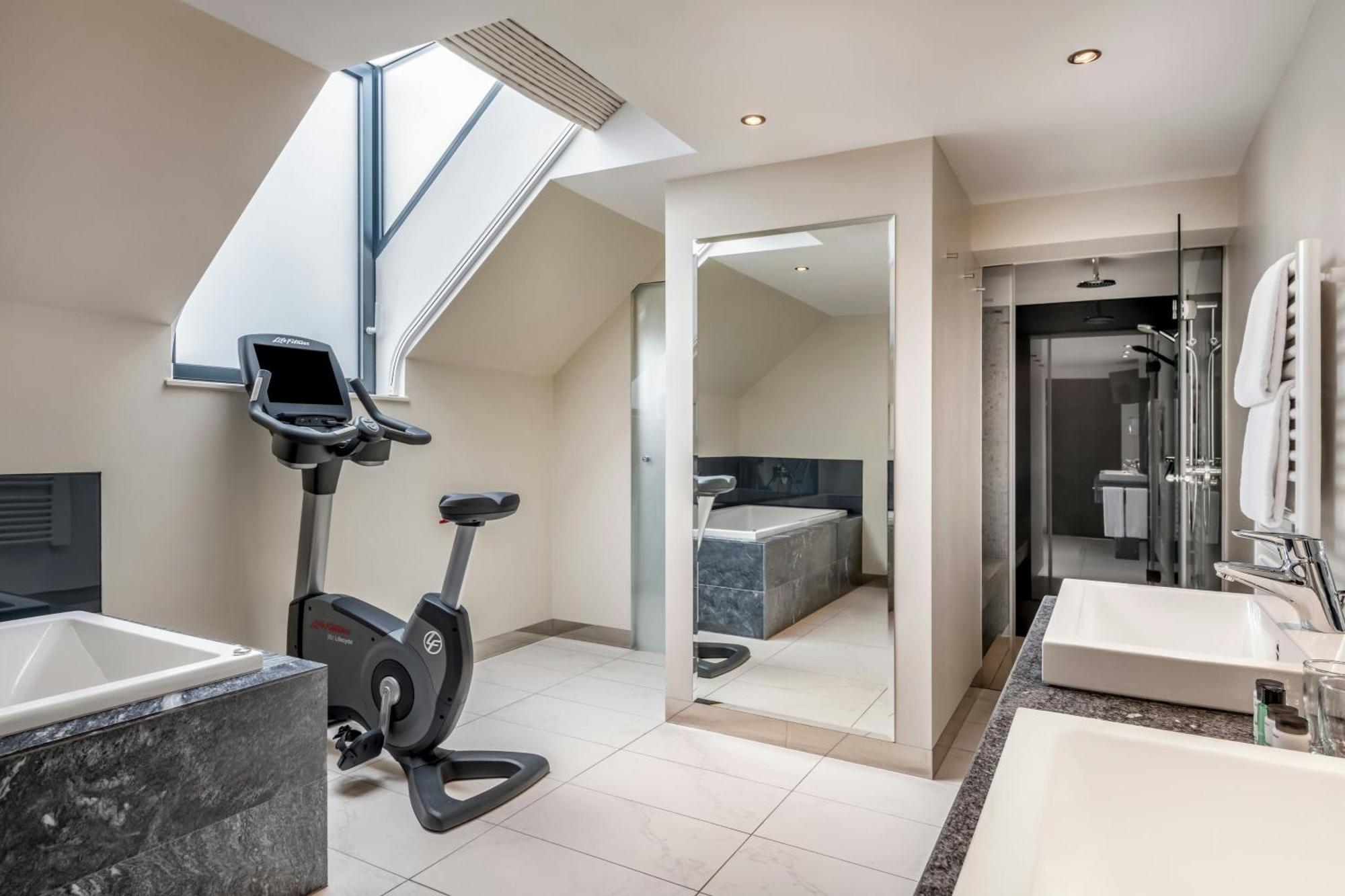 Presidential Suite ETAGE7 Access