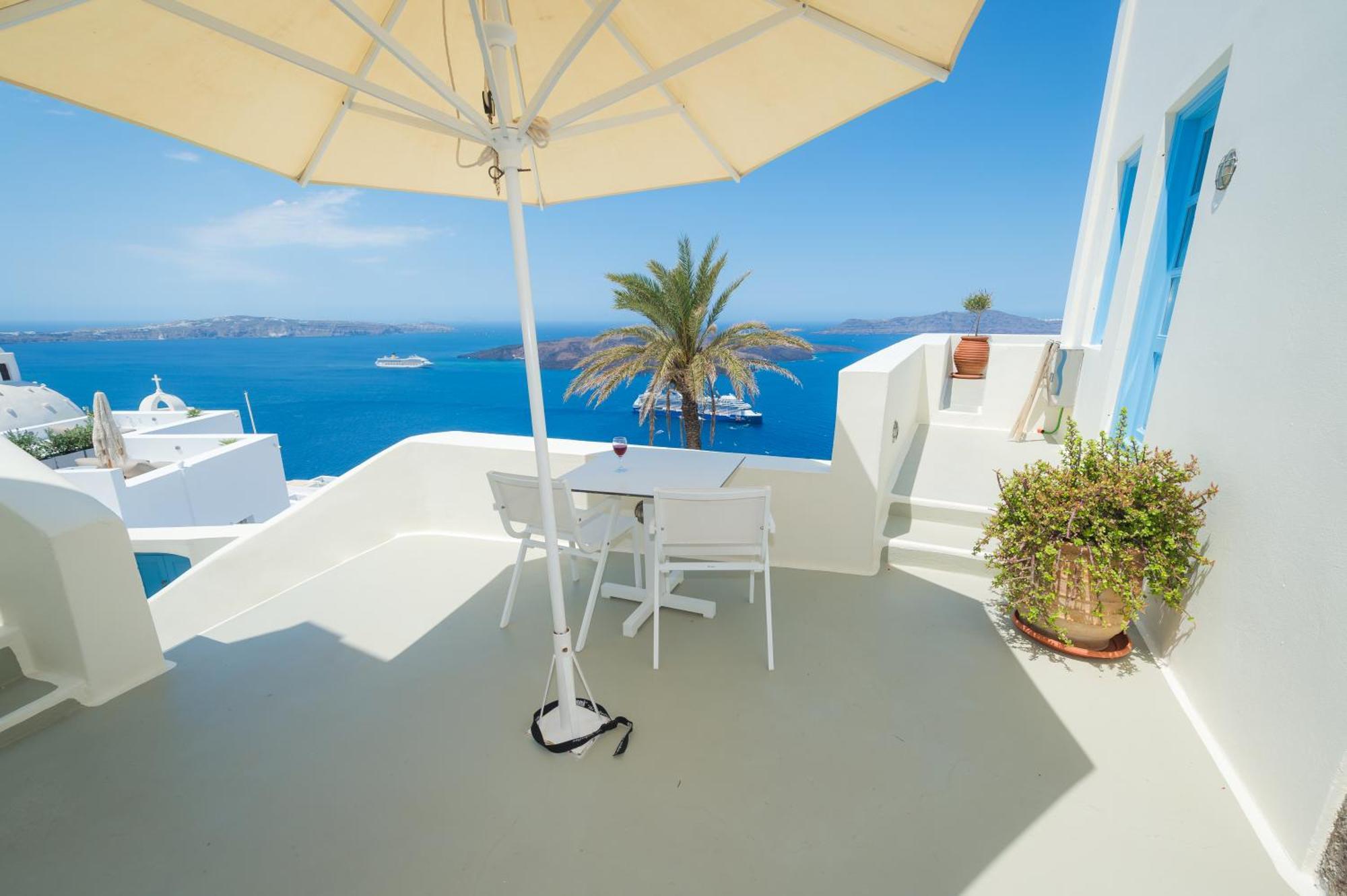 Superior Double Room Caldera View