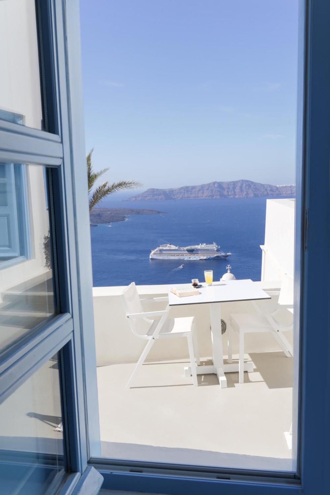 Superior Double Room Caldera View