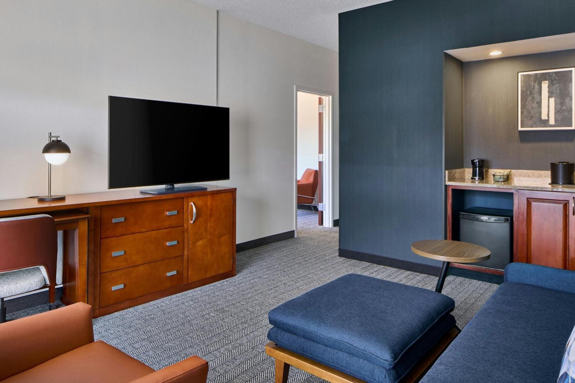One-Bedroom Suite 2 Double Beds