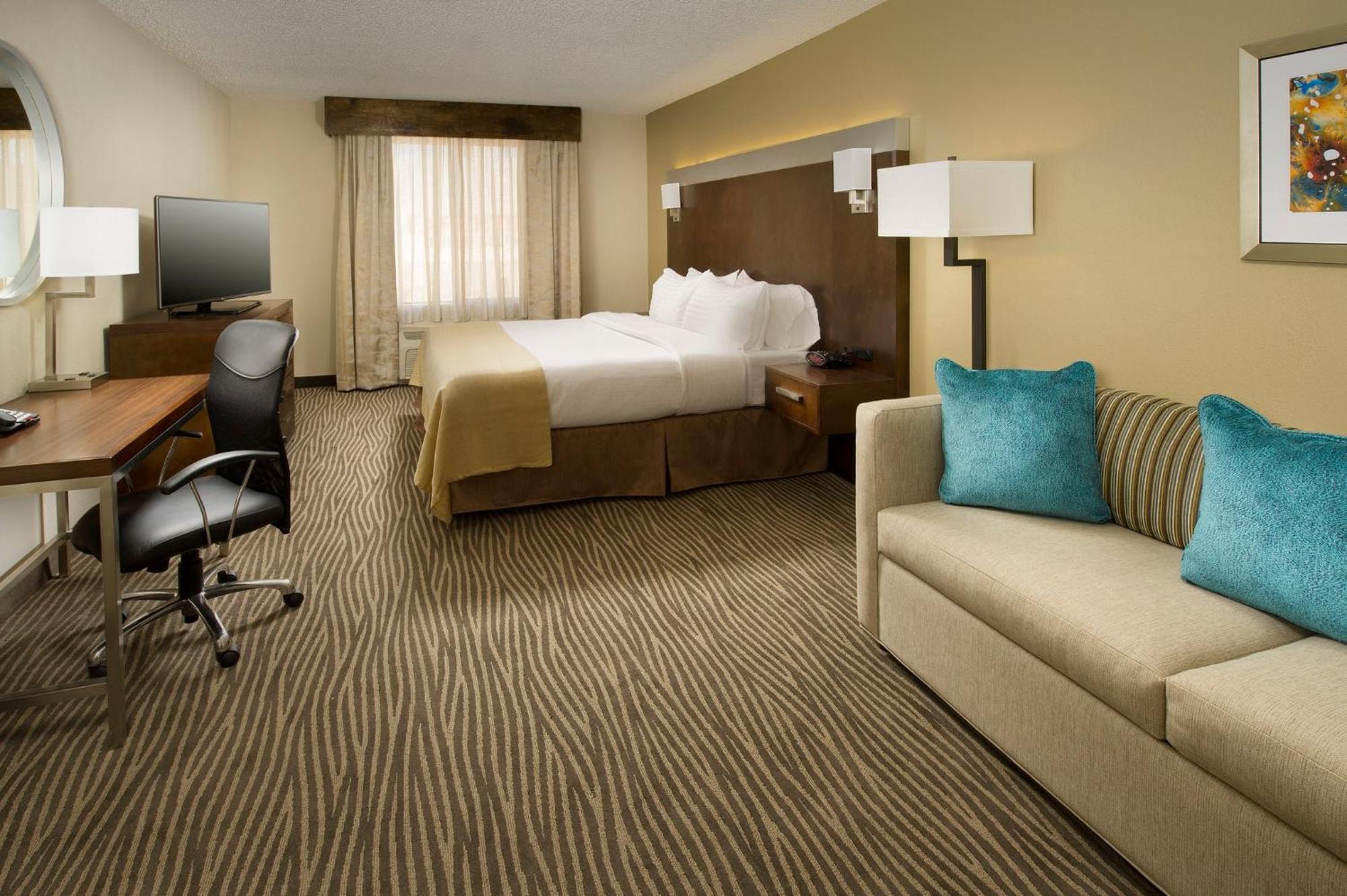 Standard King Room