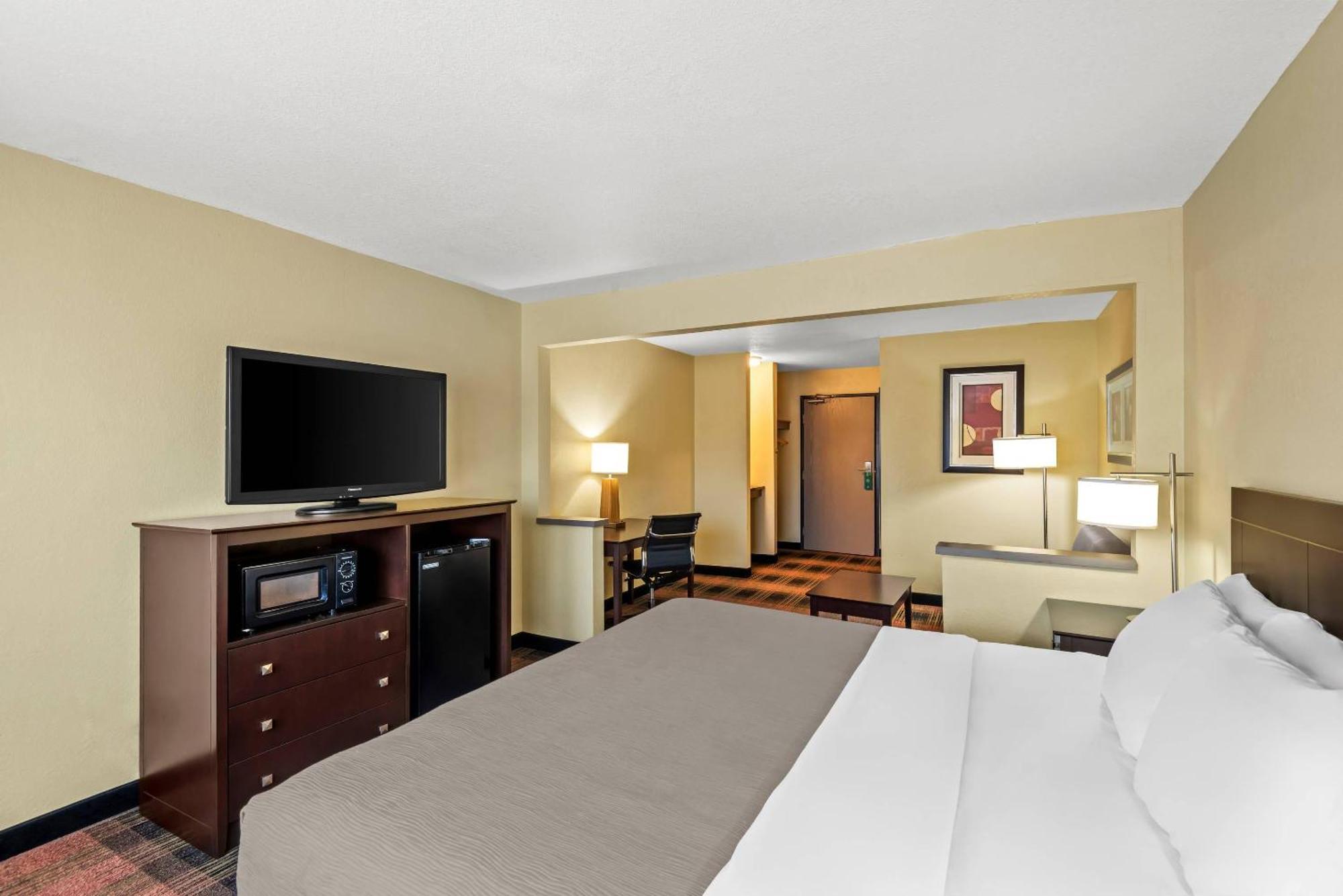 King Suite Non-Smoking