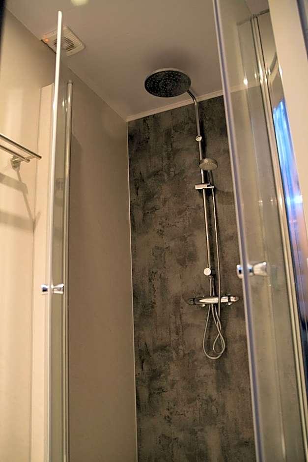 Single Room Shared Shower Toilet