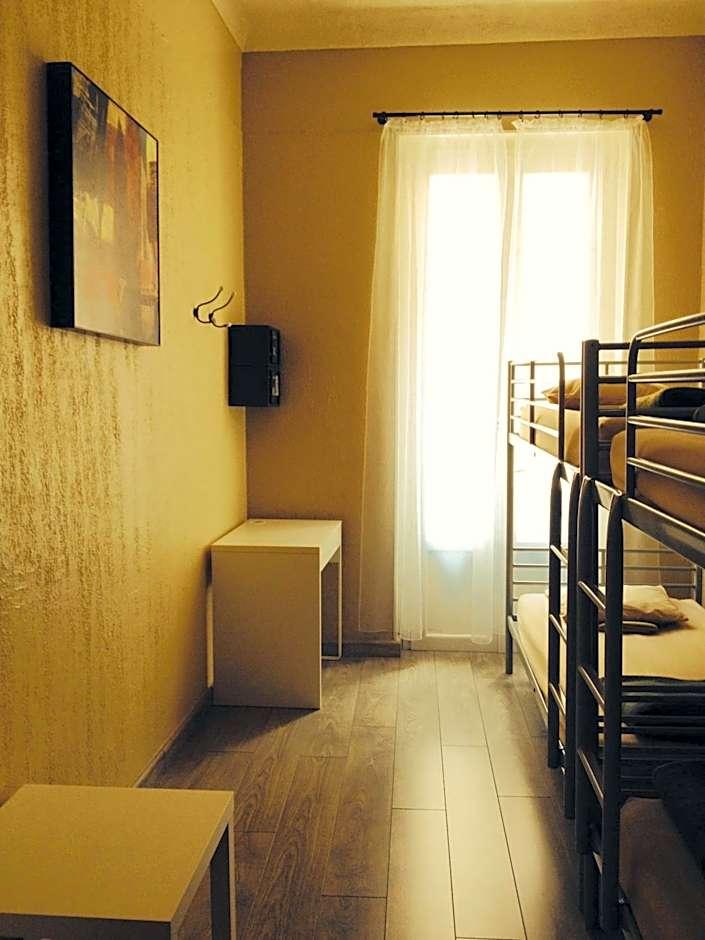 Bed 4-Bed Mixed Dormitory Room