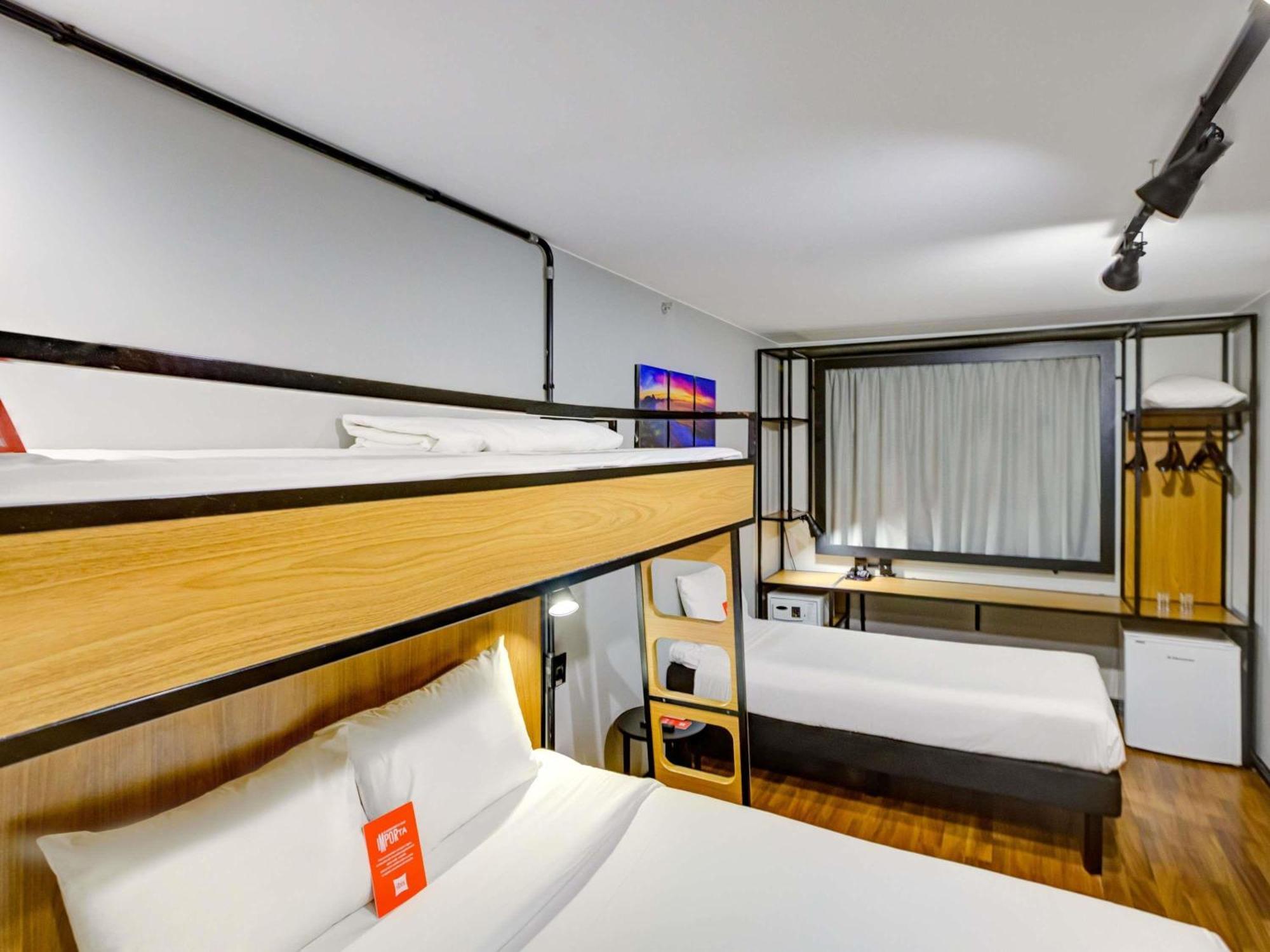 Standard Quadruple Room Bunk Bed