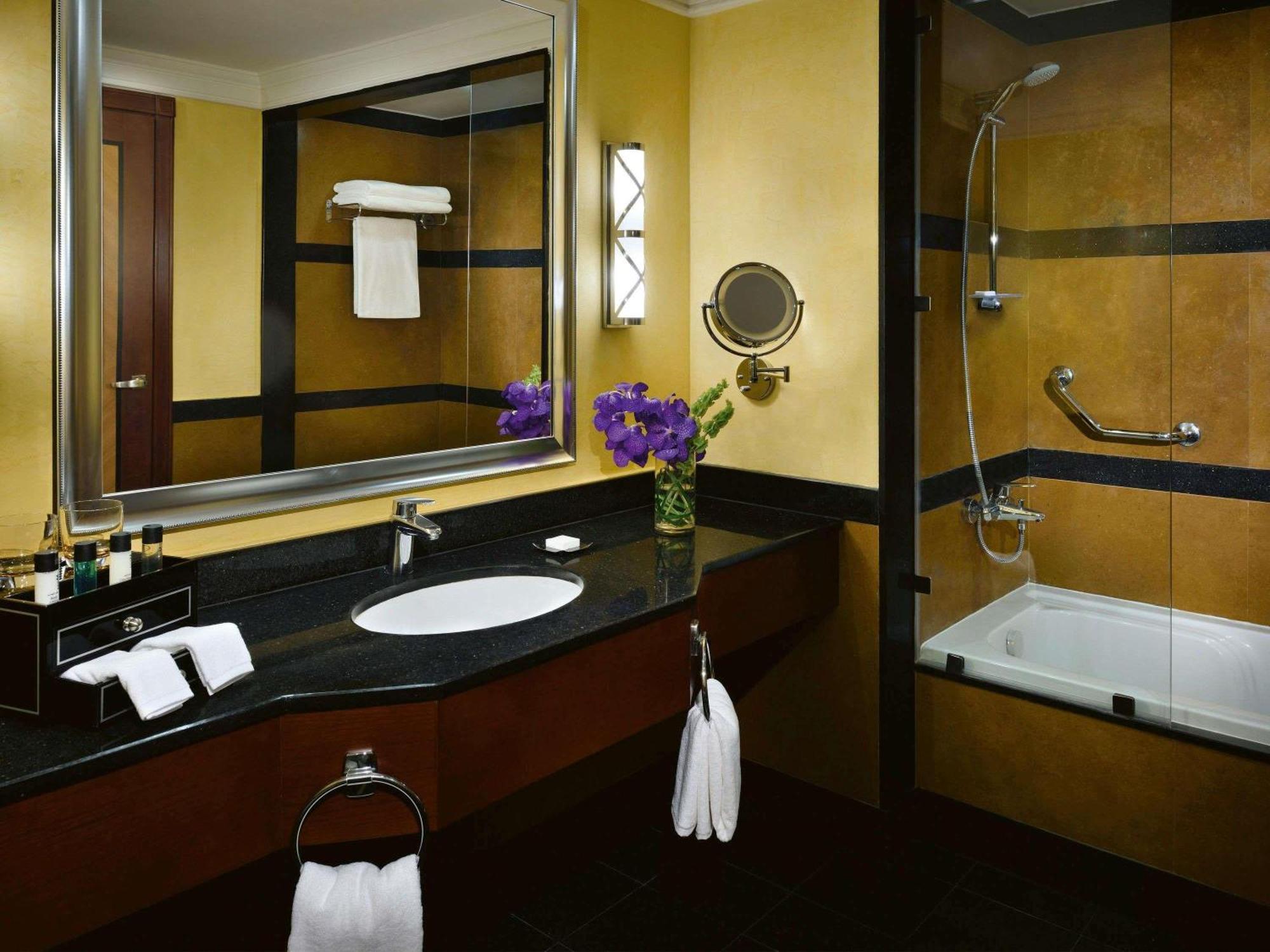 Executive Deluxe King Room