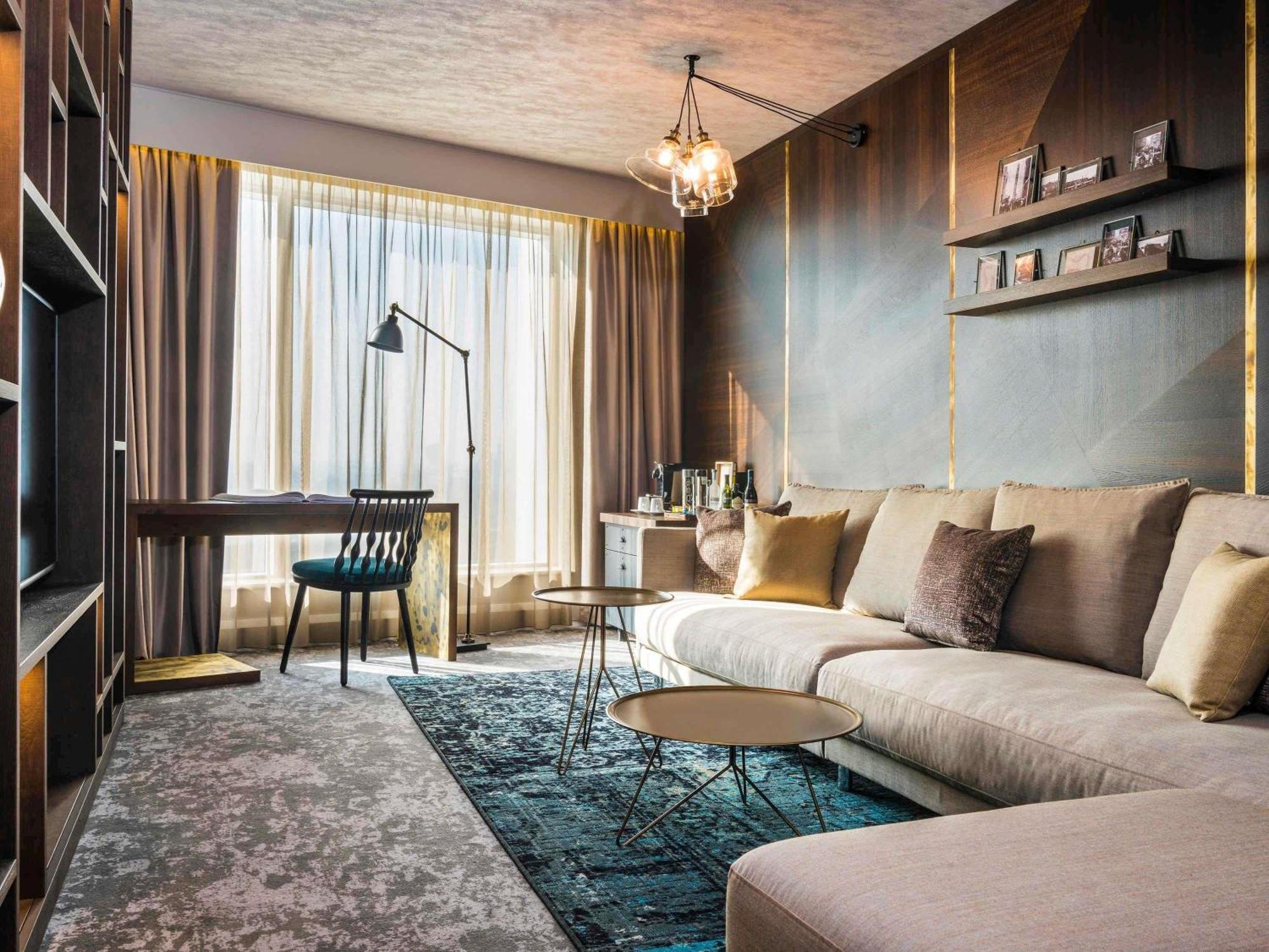 Executive Suite
