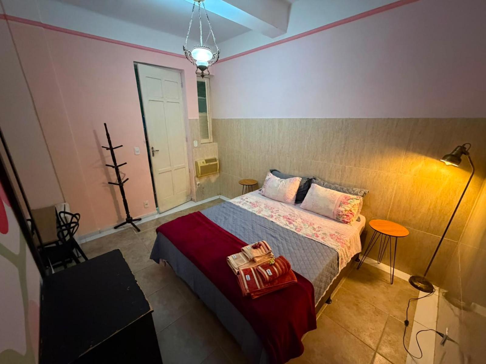 Double or Twin Room Private Bathroom