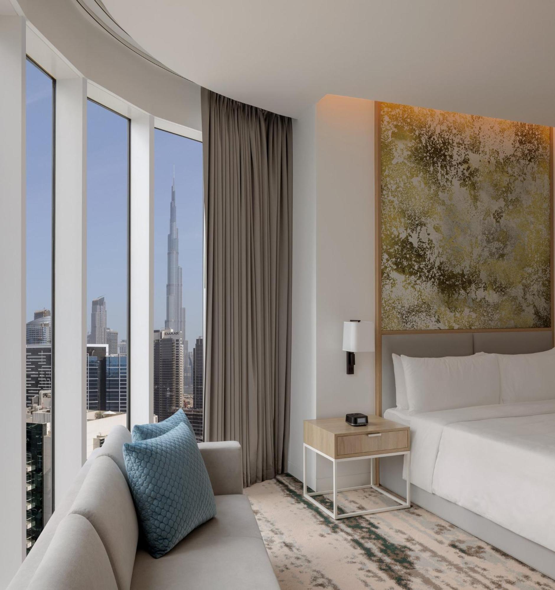 One-Bedroom Suite Burj Khalifa View Smoking