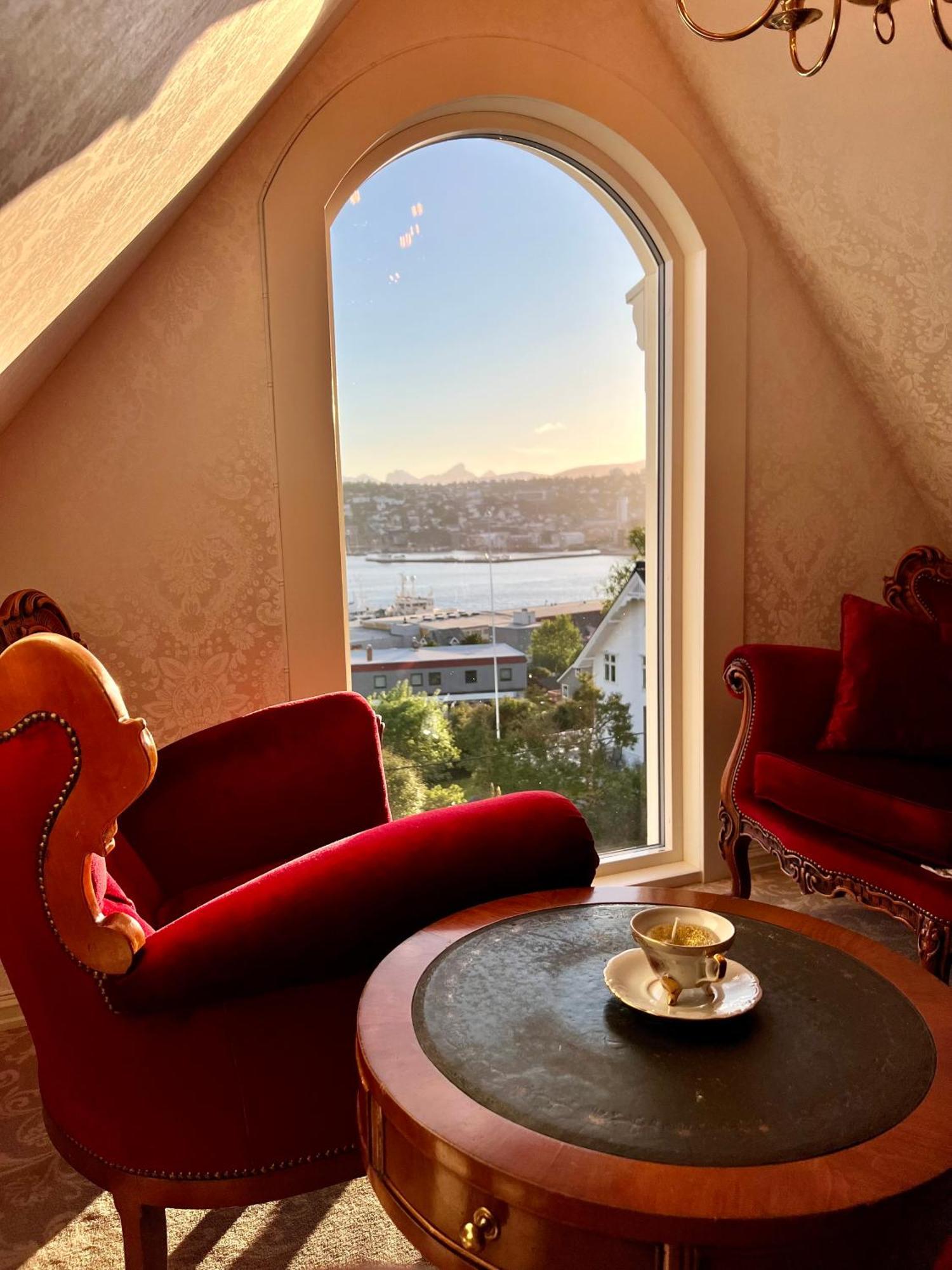 The View Top Suite Panoramic View