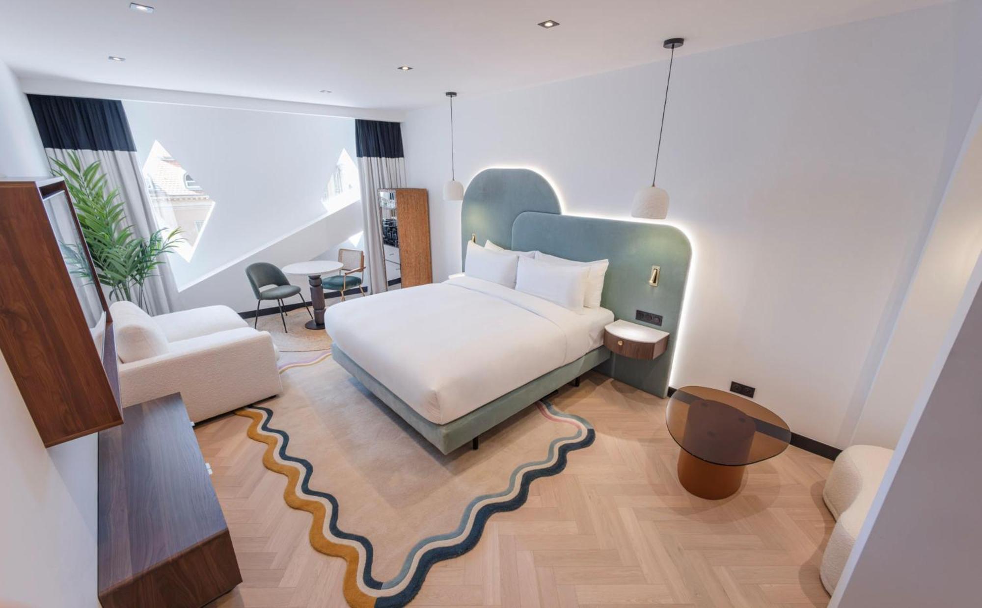 Premium King Room