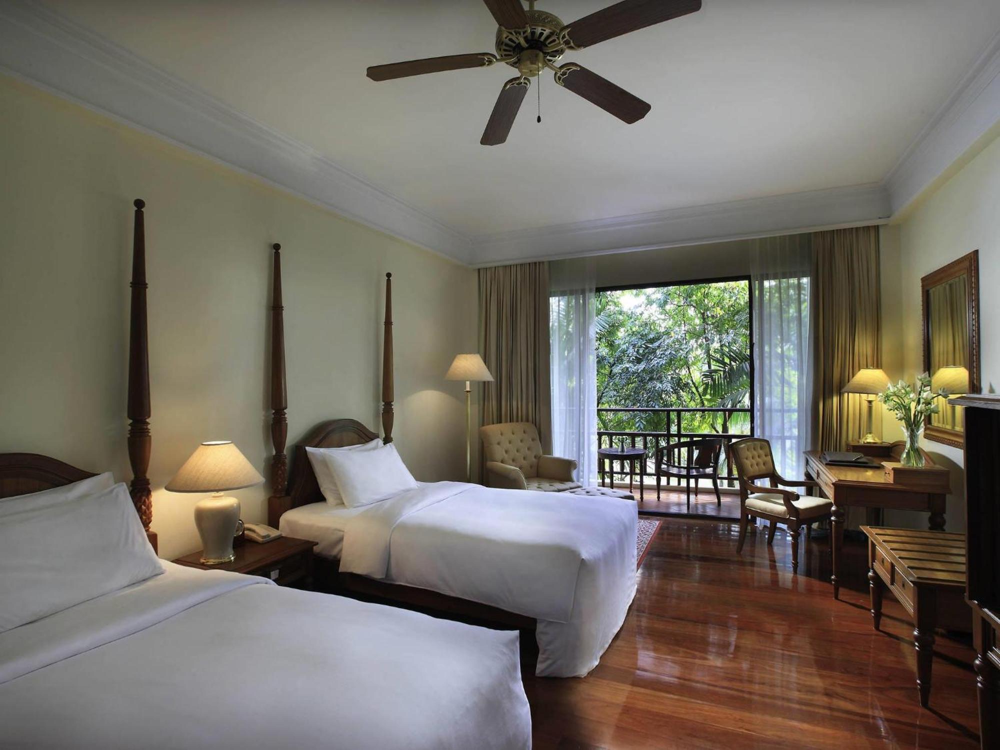 Luxury Room Two Single Beds Terrace