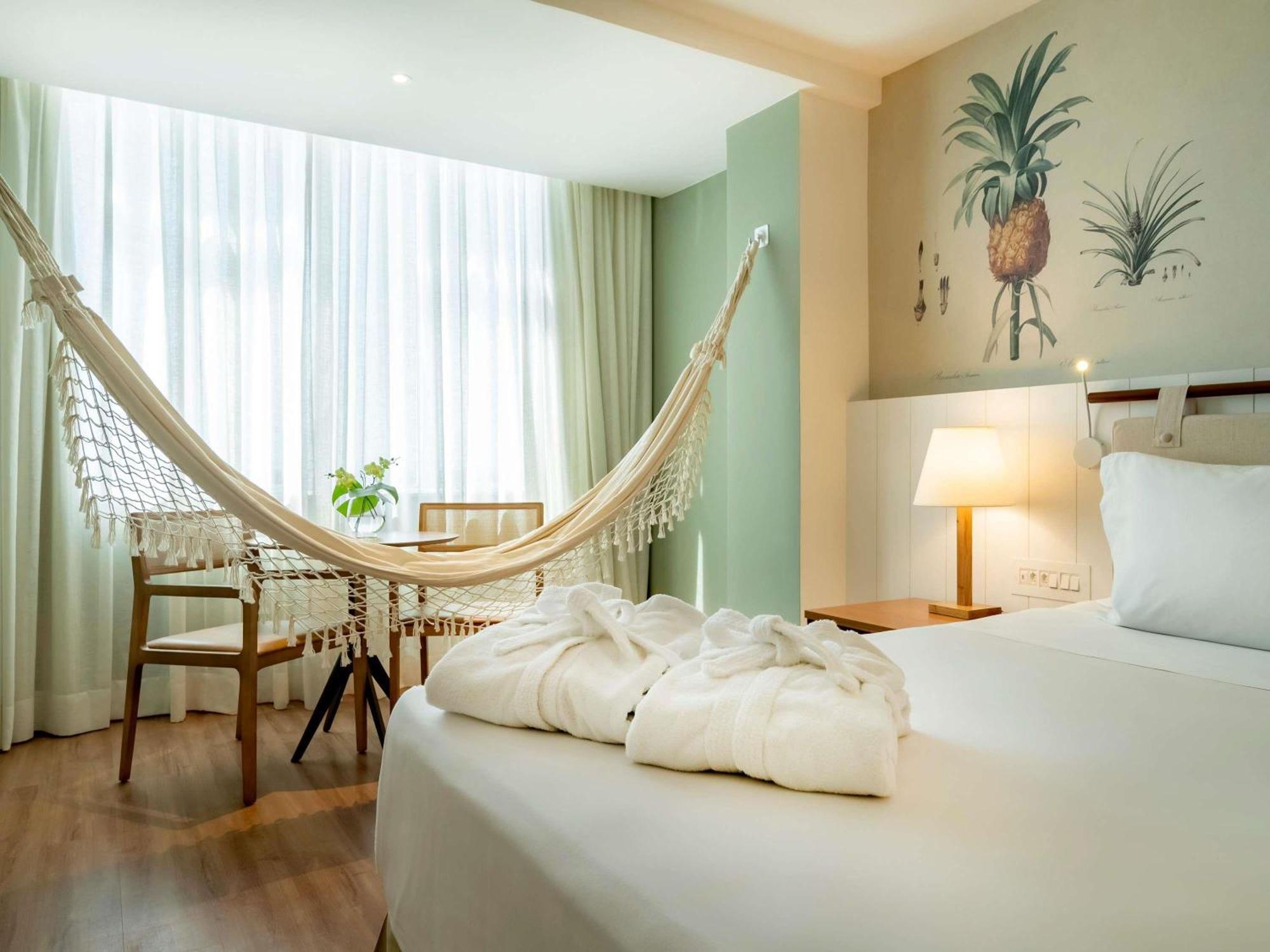 Premium Executive Double Room Seafront View