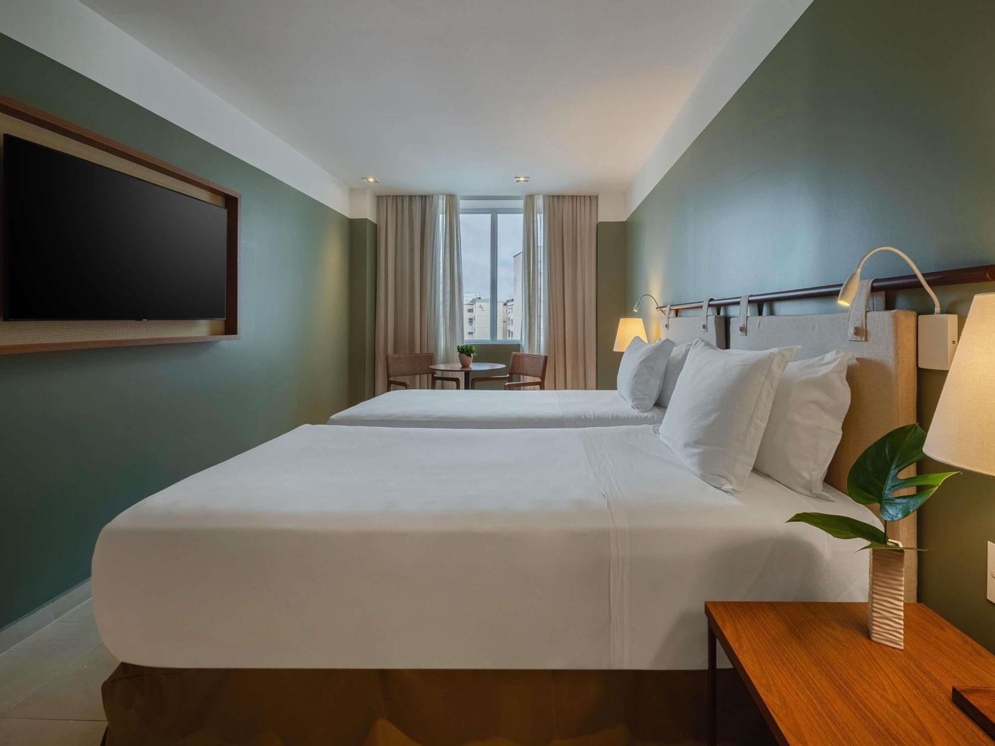 Deluxe Room Two Single Beds City View