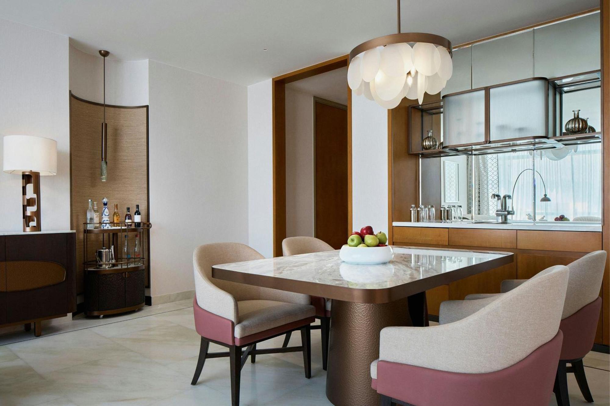 Luxury Butler Service Suite 1 King