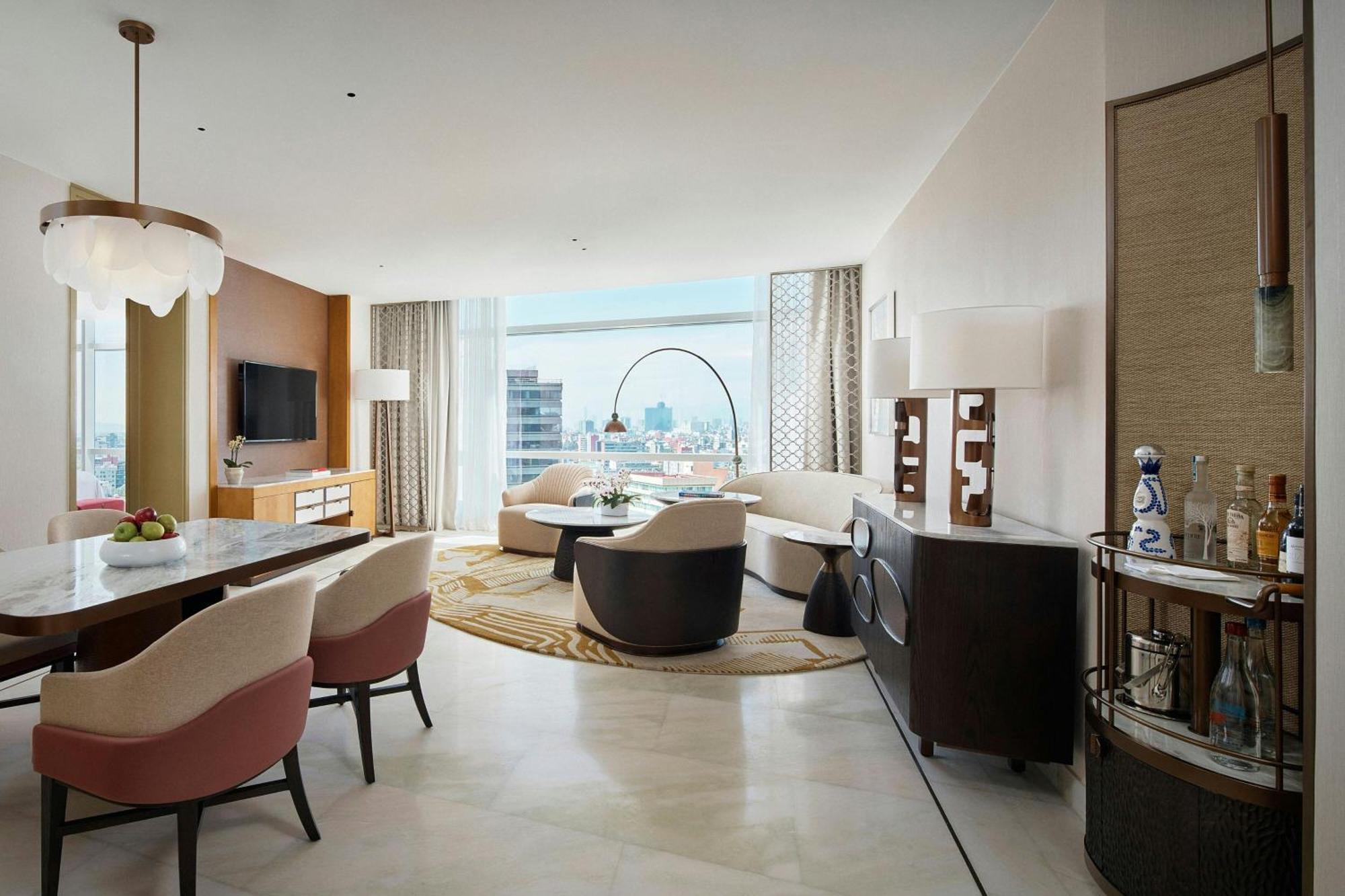 Luxury Butler Service Suite 1 King