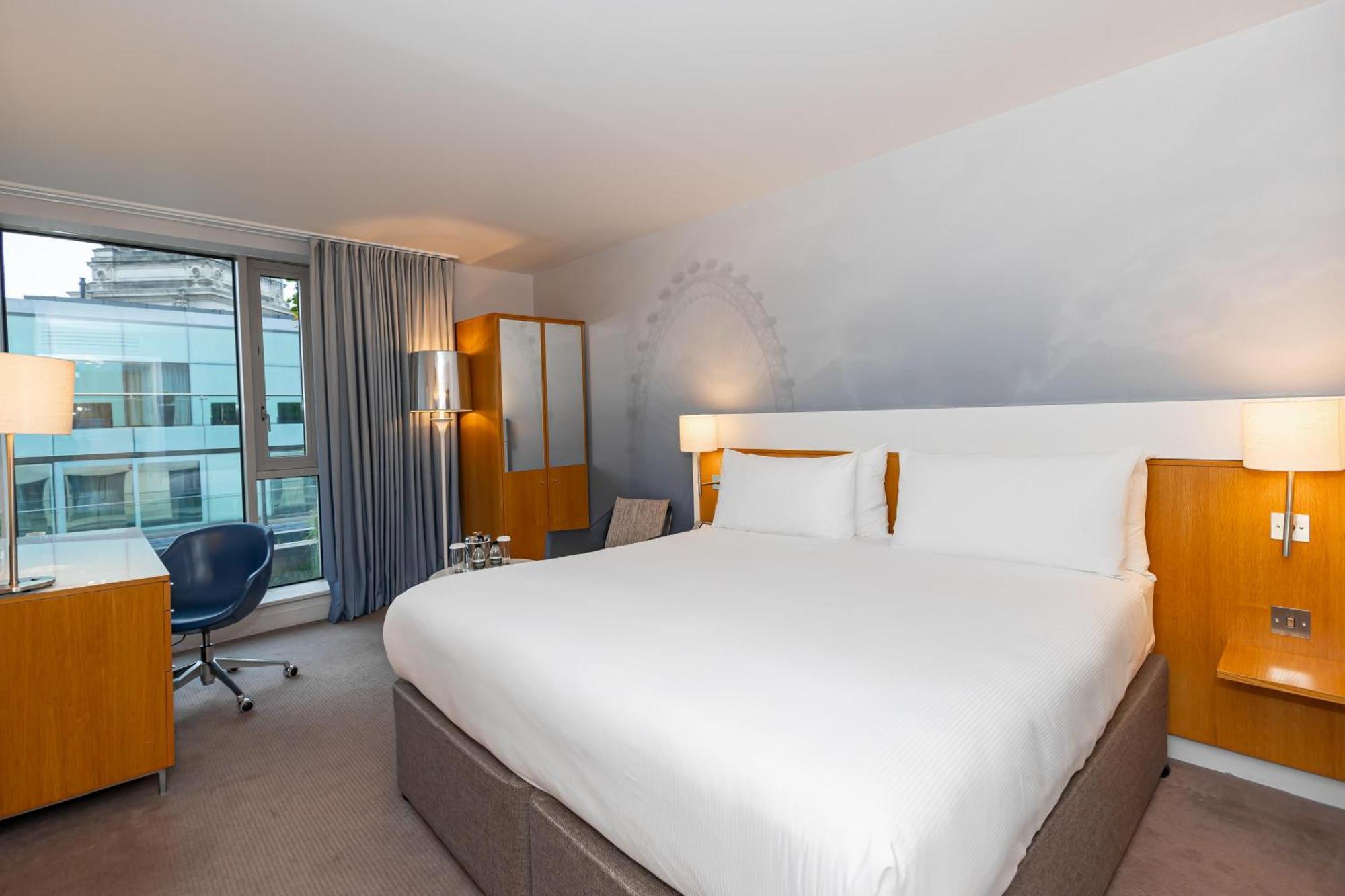 Deluxe Twin Room Tower