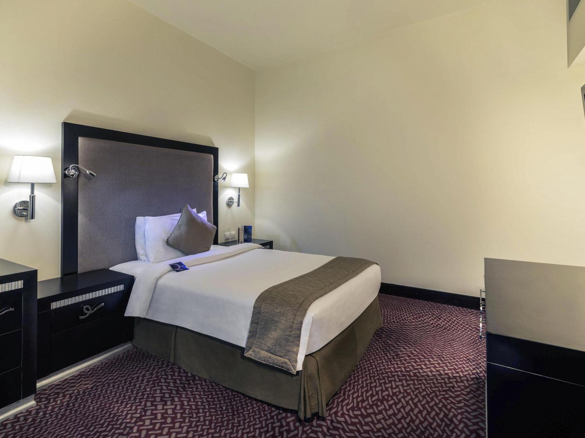 Standard Queen Room Complimentary Shuttle Service to La Mer Beach Dubai Mall or Burj Khalifa & other Malls Drop Off Only Fixed Timing