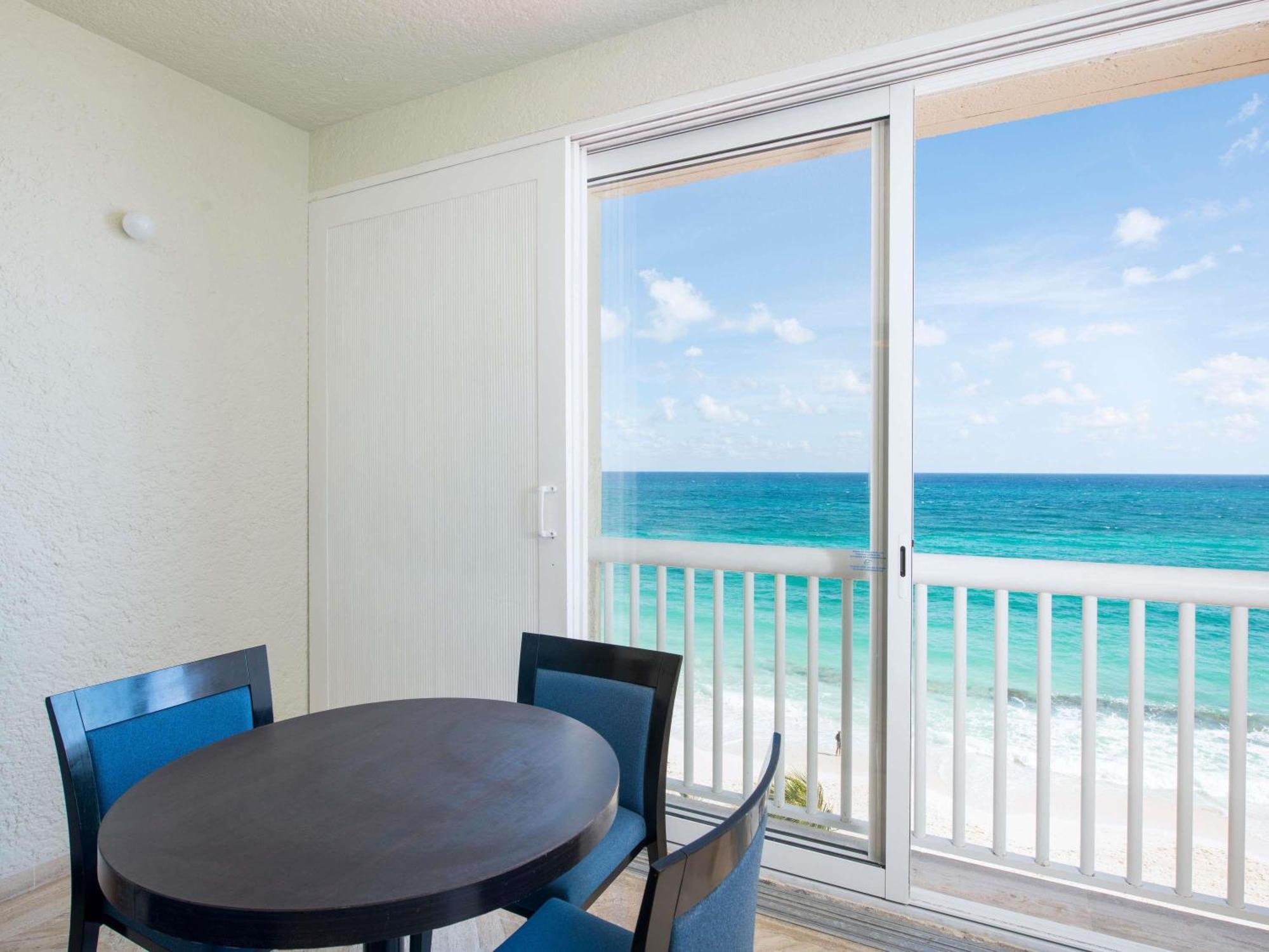 Two-Bedroom Deluxe King Suite Jacuzzi Terrace Oceanfront View