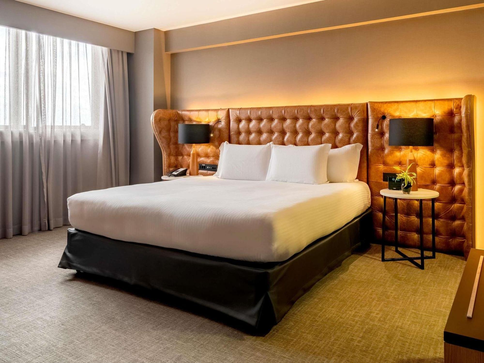 Presidential King Suite Executive Lounge Access