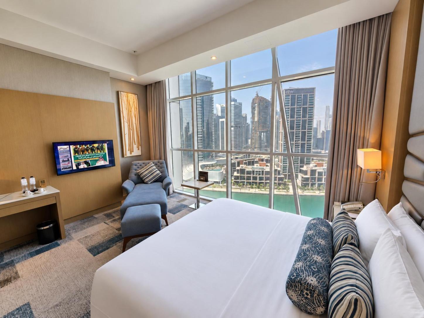 One Bedroom Suite Dubai Canal view access to Hotel's private beach at Palm-Jumeirah