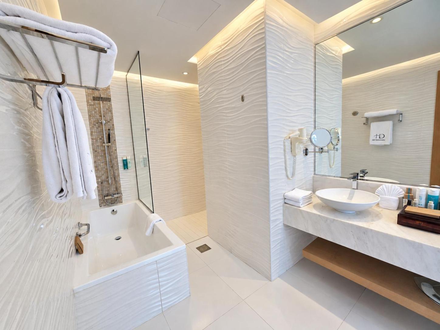 One Bedroom Suite Dubai Canal view access to Hotel's private beach at Palm-Jumeirah