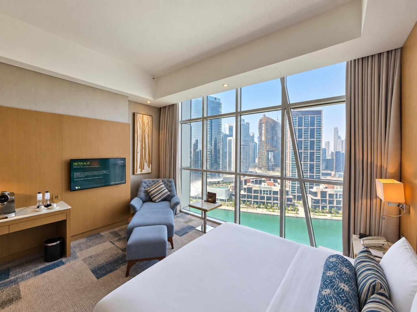 One Bedroom Suite Dubai Canal view access to Hotel's private beach at Palm-Jumeirah