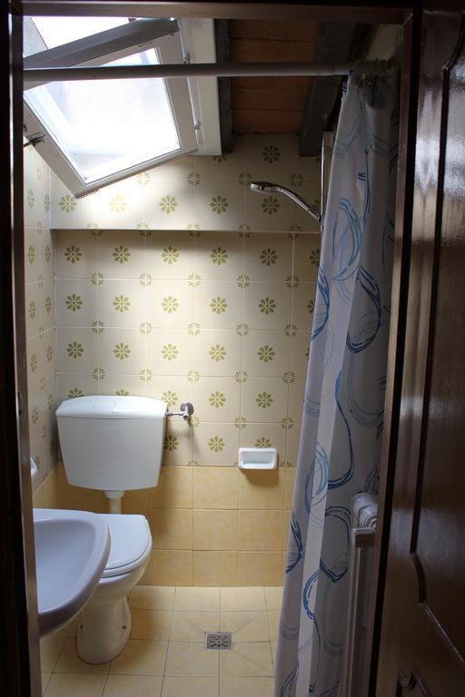 Single Room with Shared Bathroom