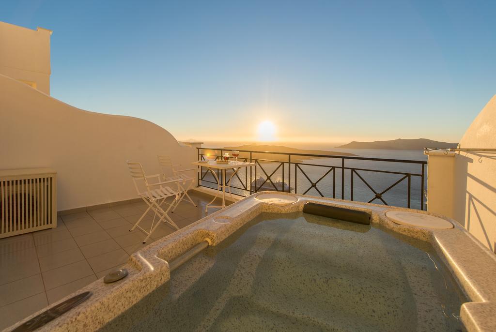Grande Suite Caldera View Hot Tub