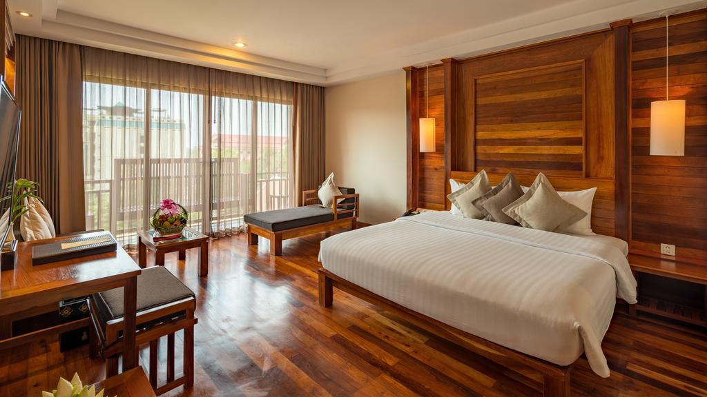 Deluxe Double or Twin Room Pool View