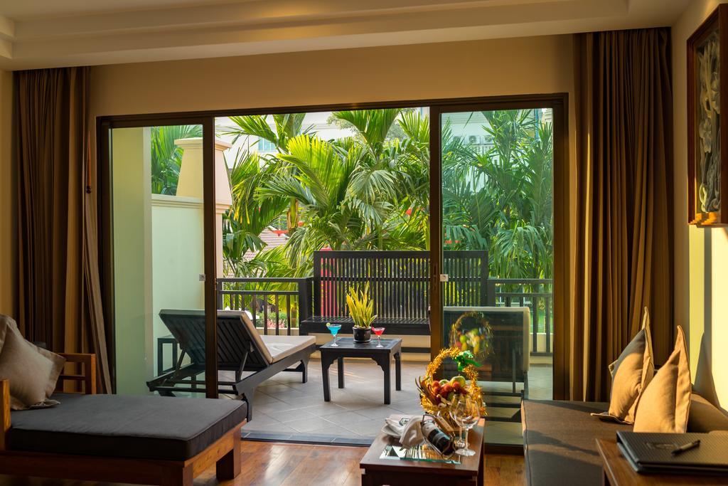 Deluxe Double or Twin Room Pool View