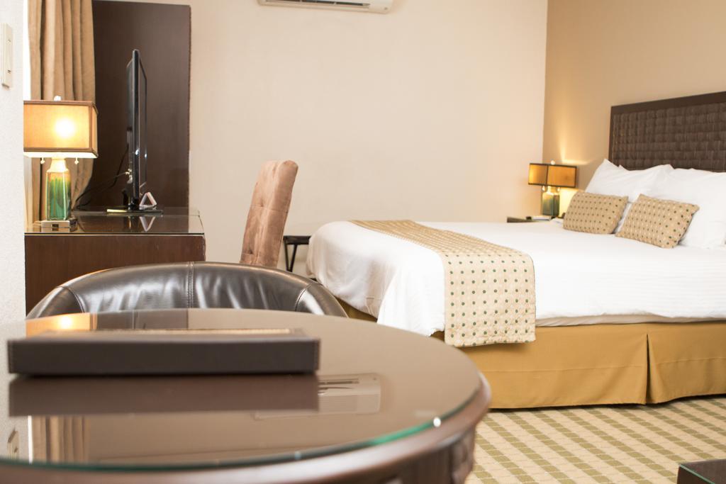 Standard King Room