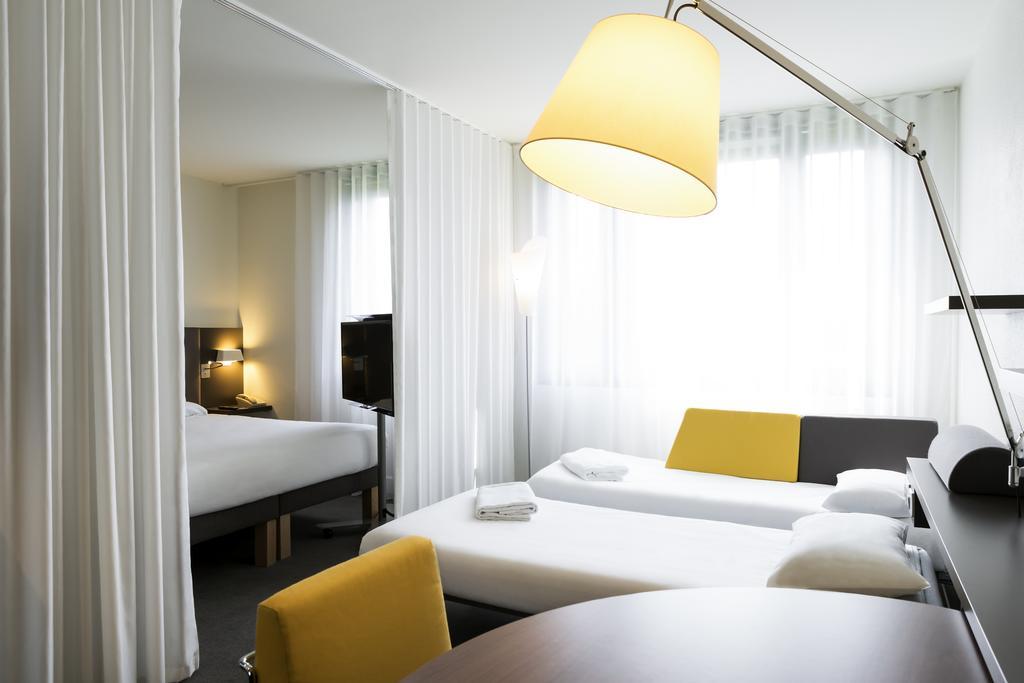 Superior Suite with Double Bed and Two Single Beds