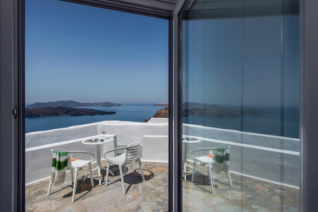 Junior Suite outdoor Tub Caldera View