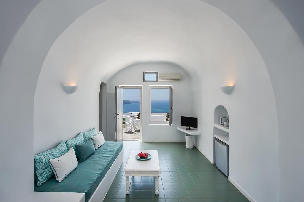 Superior Suite outdoor Tub Caldera View