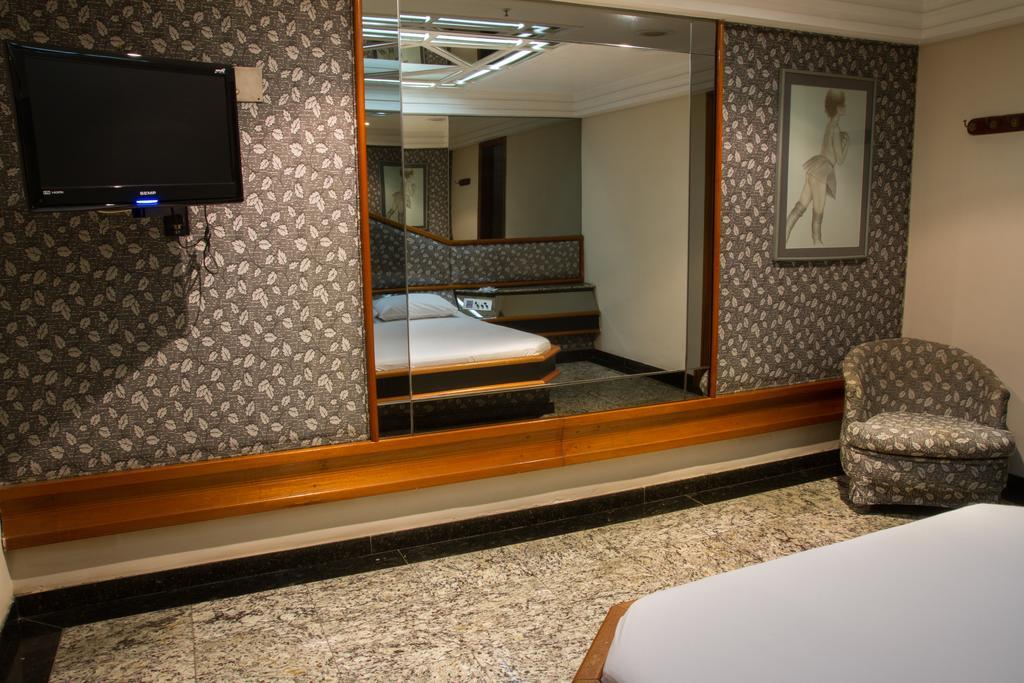 Luxury Suite Spa Bath
