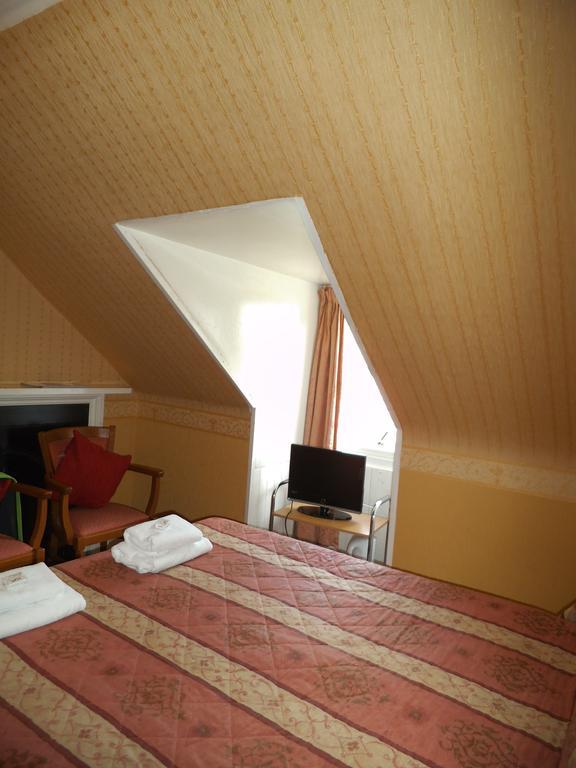 Basic Double Room