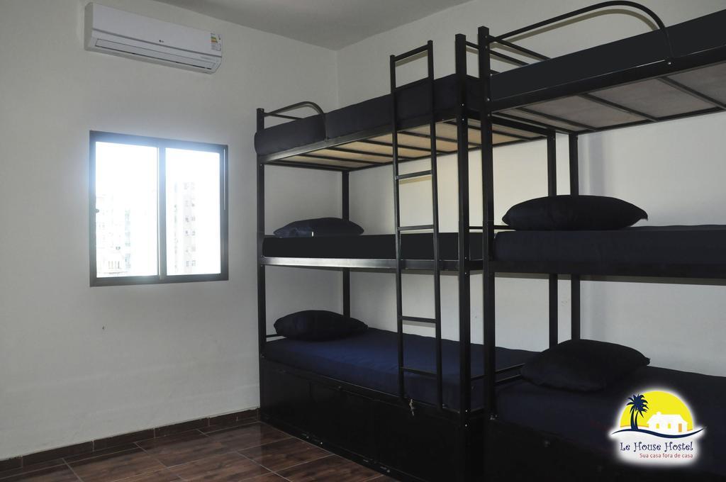 Bed Standard 9-Bed Mixed Dormitory Room