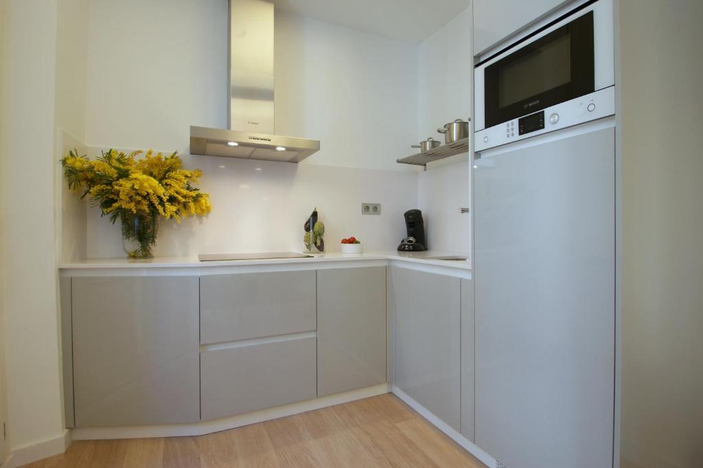 Queen Room One Bed – Disability Access – Non-Smoking