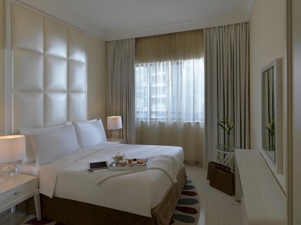 Three Bedroom City View kitchenette Private Balcony