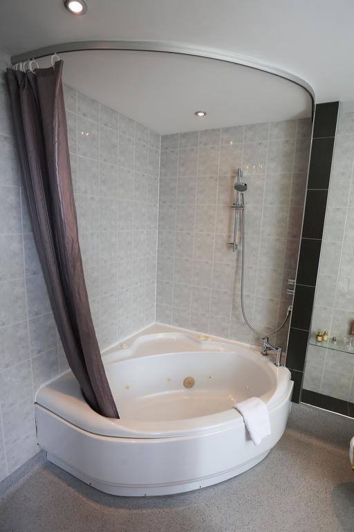 Double Room with Four Poster Bed