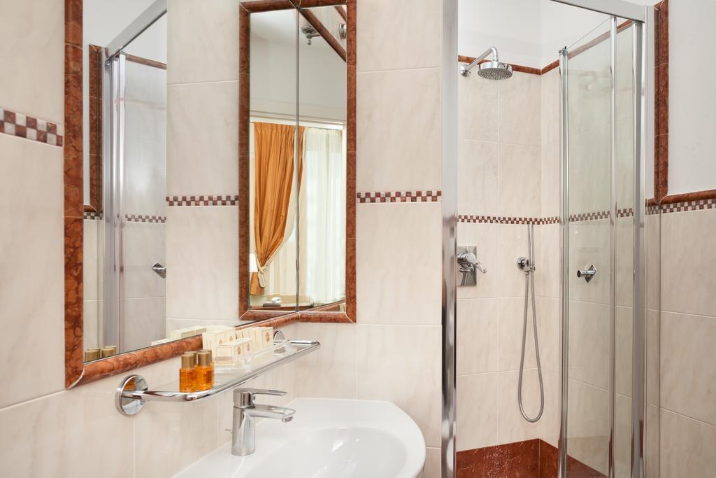 Classic Single Room