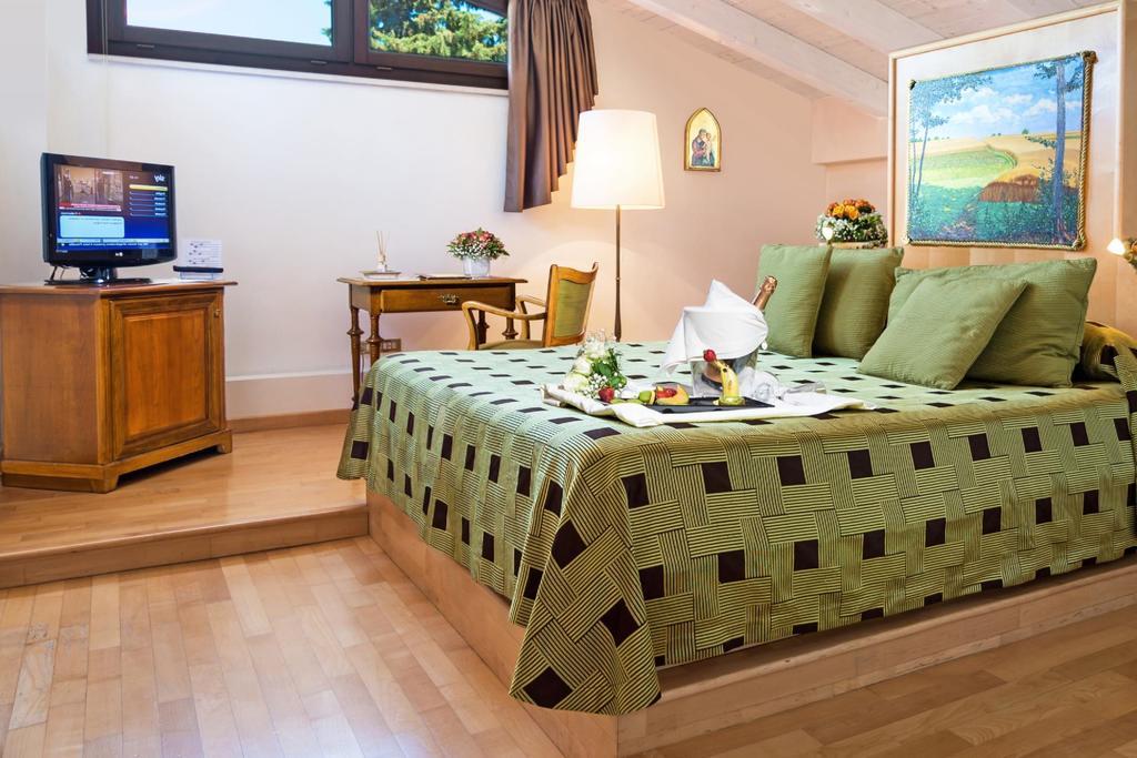 Single Room - Attic