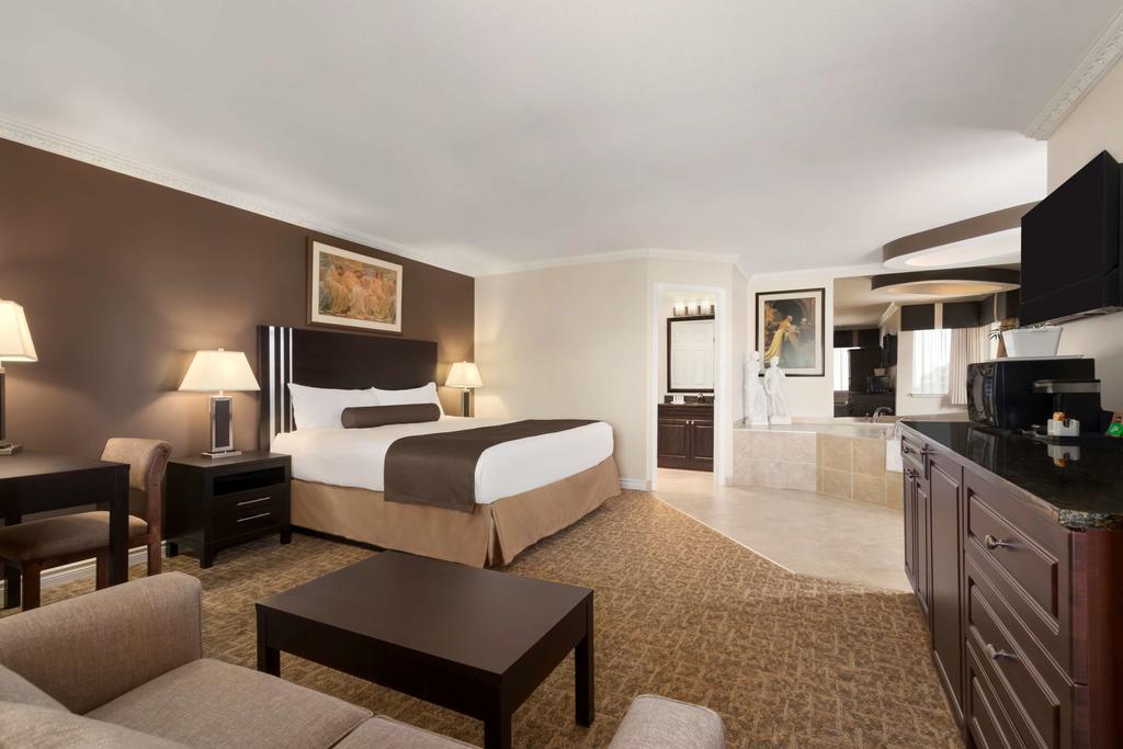 King Suite with Jacuzzi
