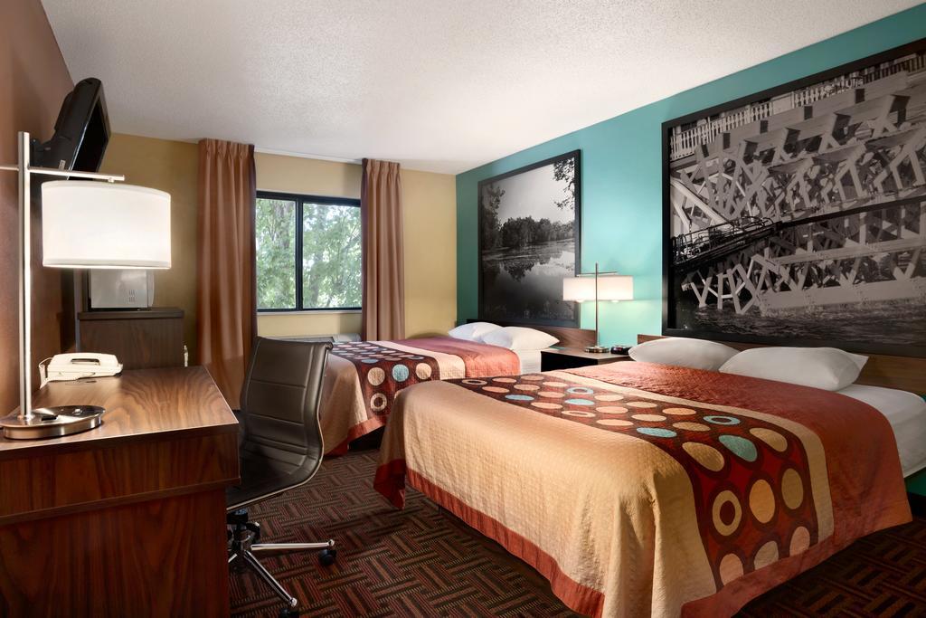 Queen Room Two Queen Beds Non-Smoking